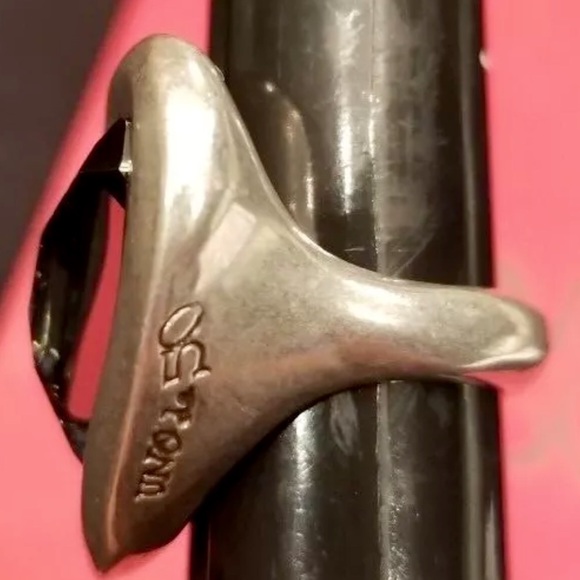 UNO de 50 NWT SZ 6 SLVR Ring Grey Swarovski Stone - Picture 3 of 3